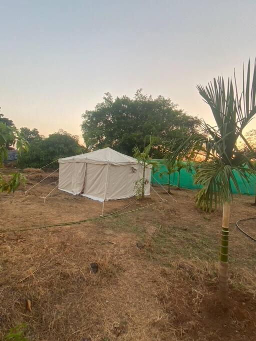 Вилла Mars Jungle Adventure Stud Farm With Private Jacuzzi Narsinge Номер фото